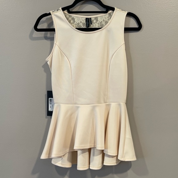 GUESS By Marciano Top - Picture 1 of 3